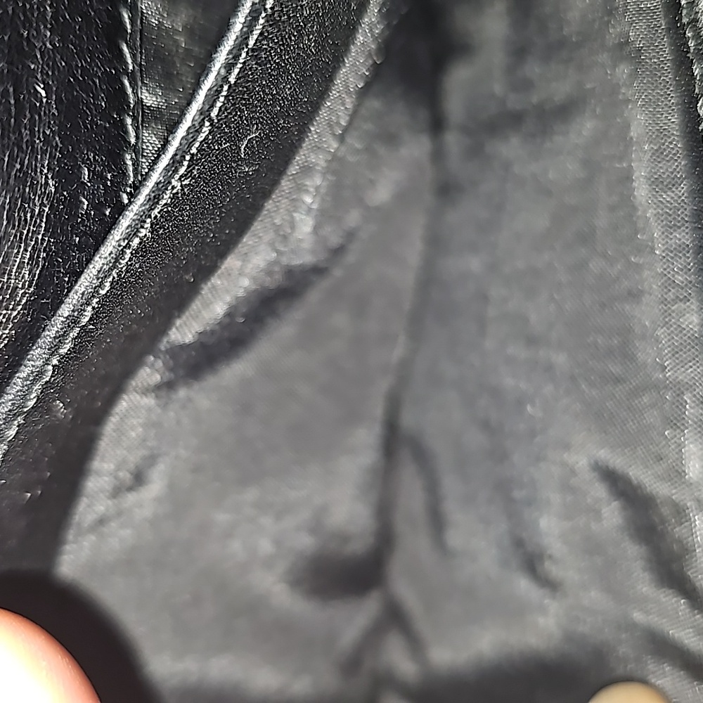 Authentic Gucci Wallet Soft Leather - image 4